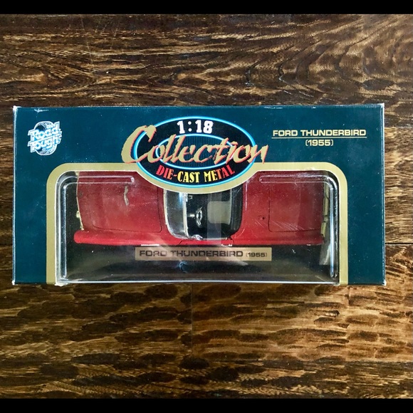 Road Tough 1:18 Collection Die-Cast Metal 1955 Red Ford Thunderbird - NIB - Picture 2 of 9